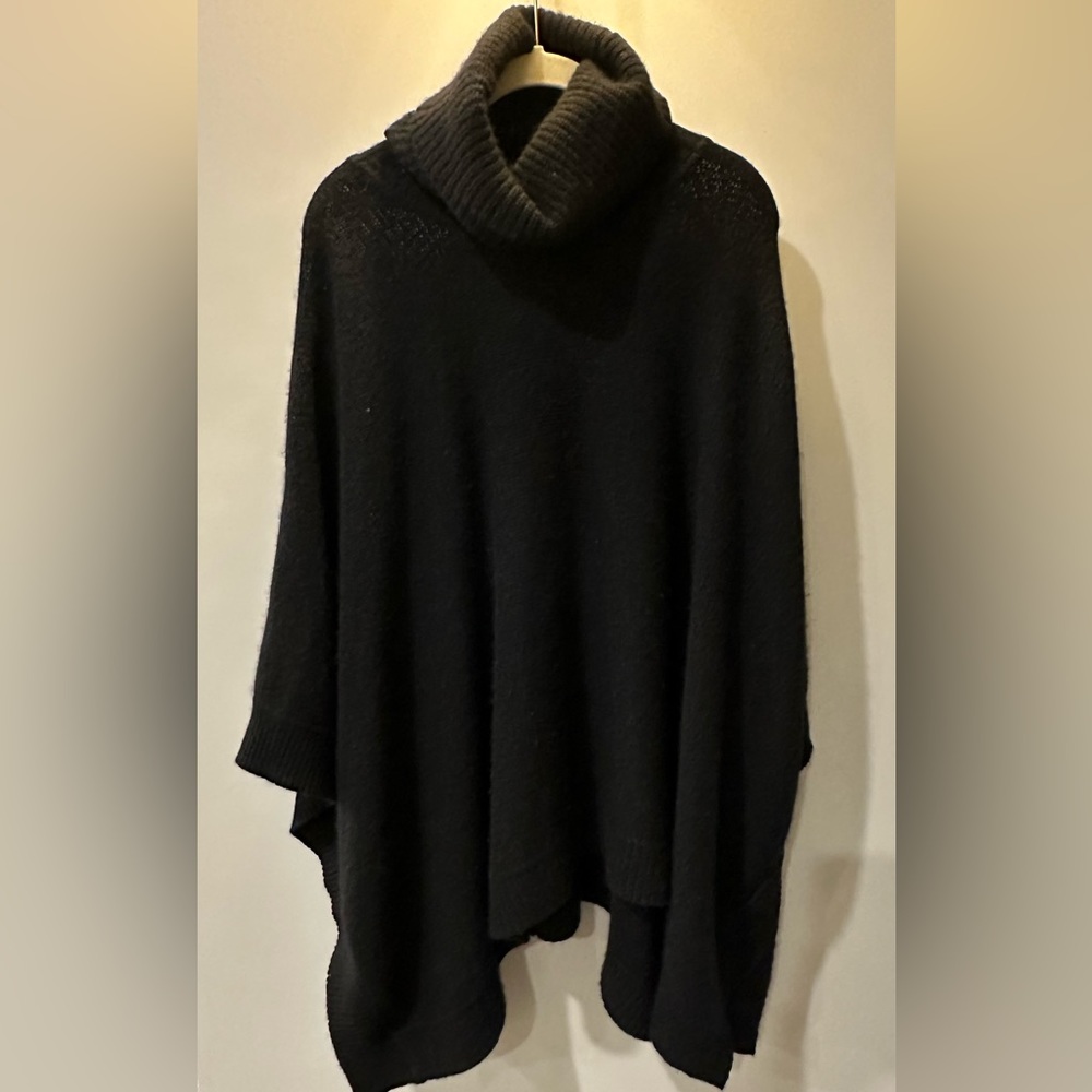 White + Warren Cashmere Poncho